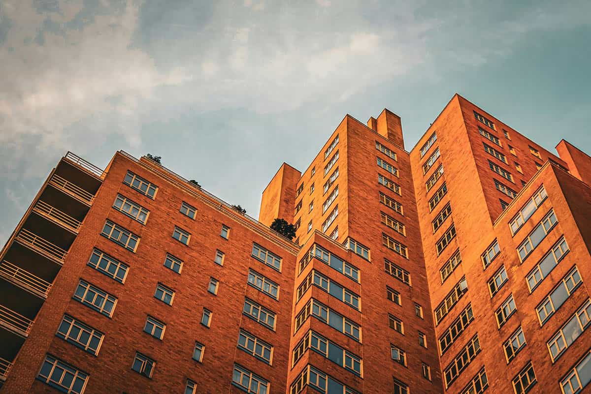 Секреты сделок с недвижимостью